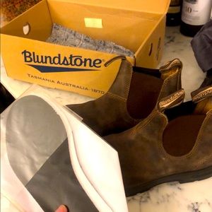 Mens blundstone boots size 10.5 US. Brand new, never worn.